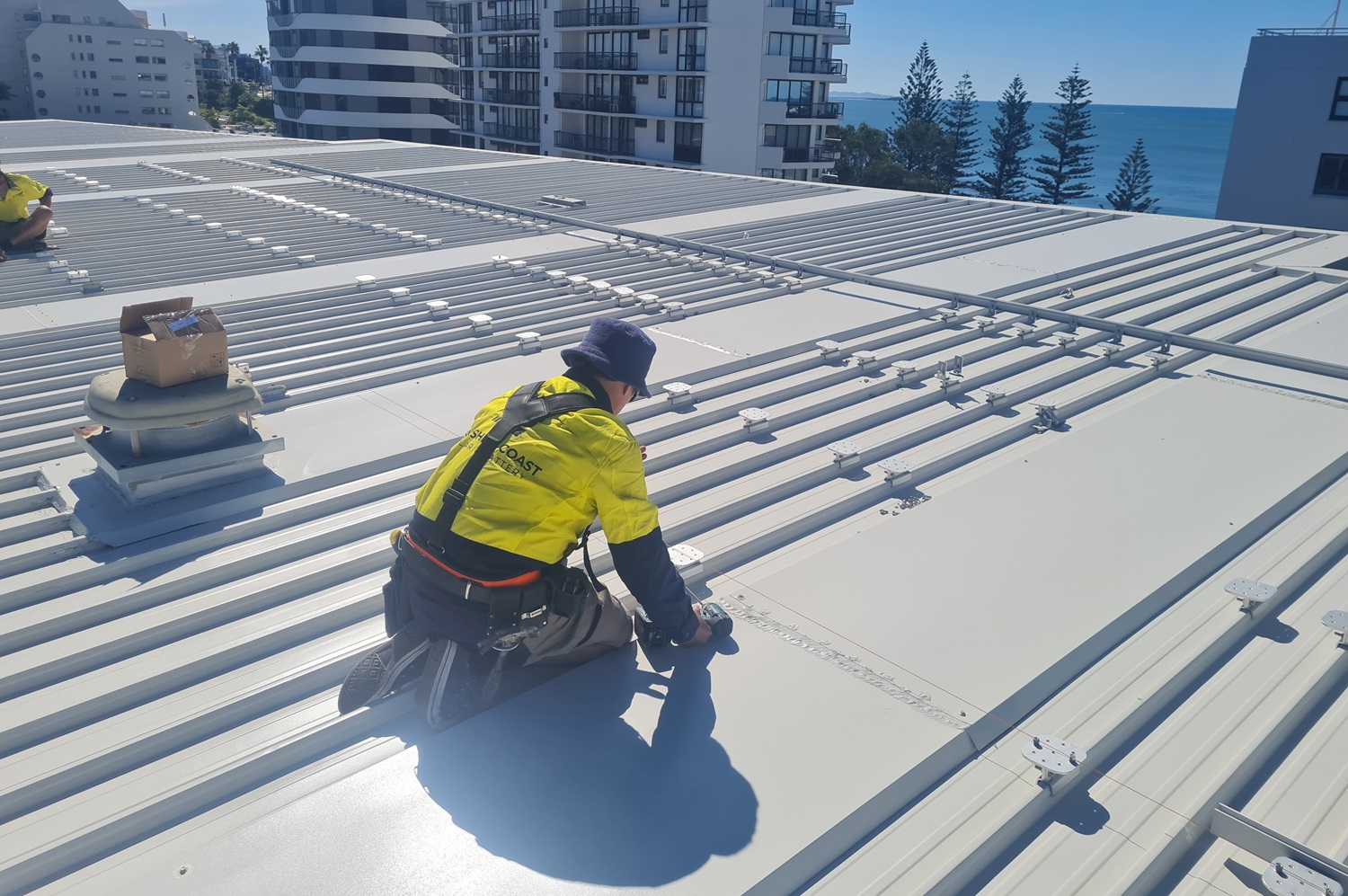 Essential 2026 Guide: Should You Repair or Replace Damaged Solar Panels in Australia?